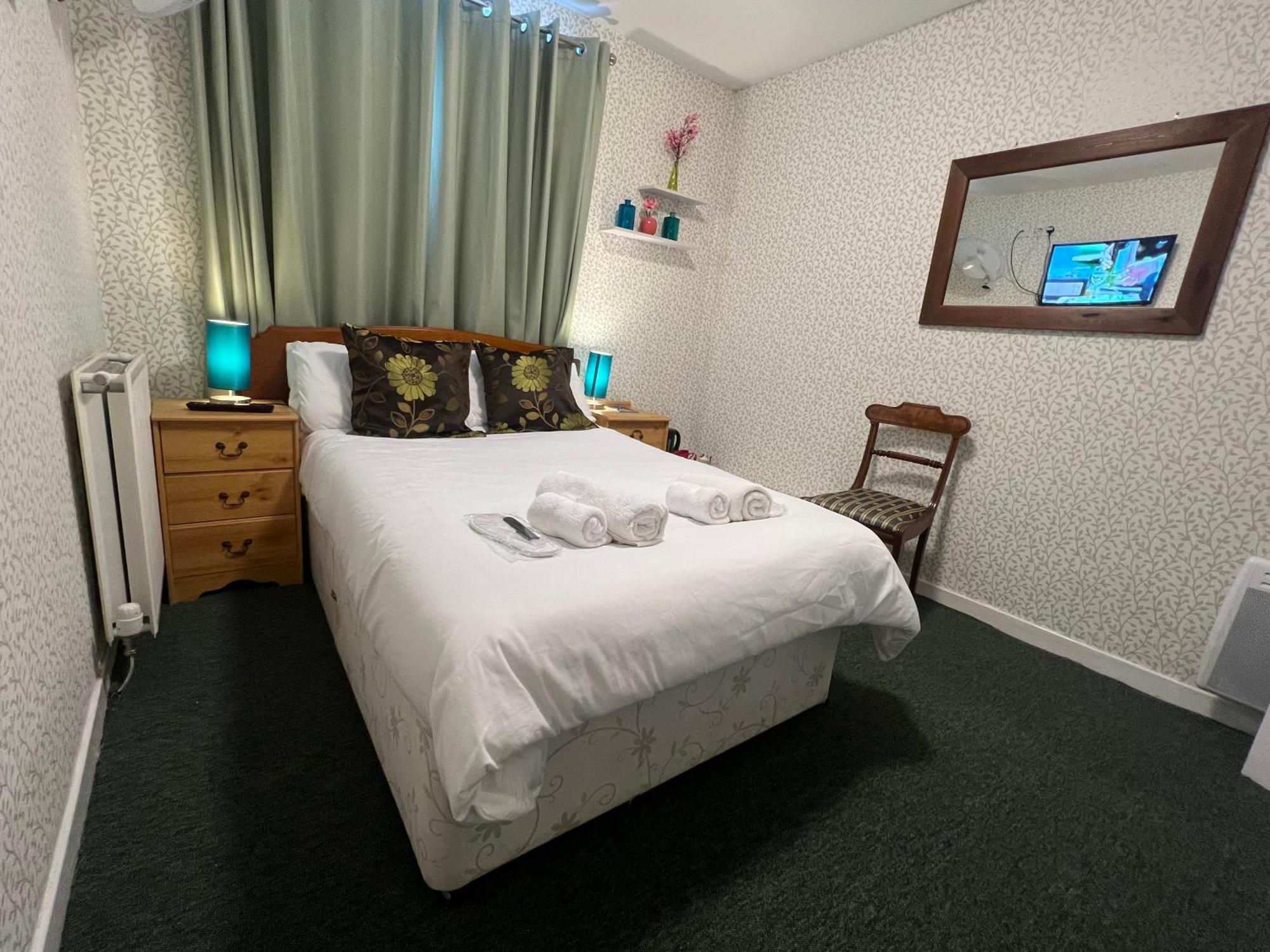 Self Check In Room Accommodation Only The Castle, Coldstream Eksteriør bilde