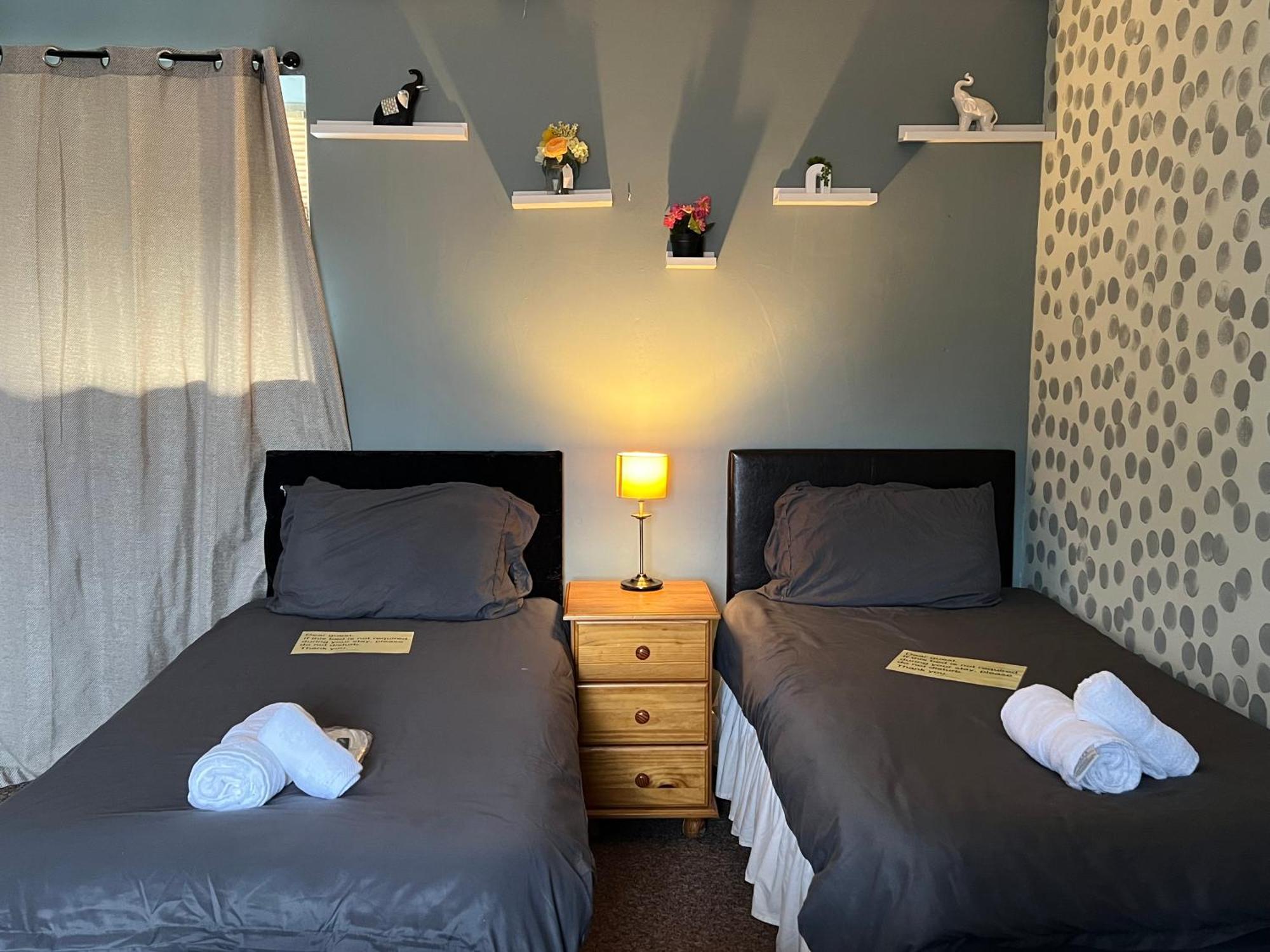 Self Check In Room Accommodation Only The Castle, Coldstream Eksteriør bilde