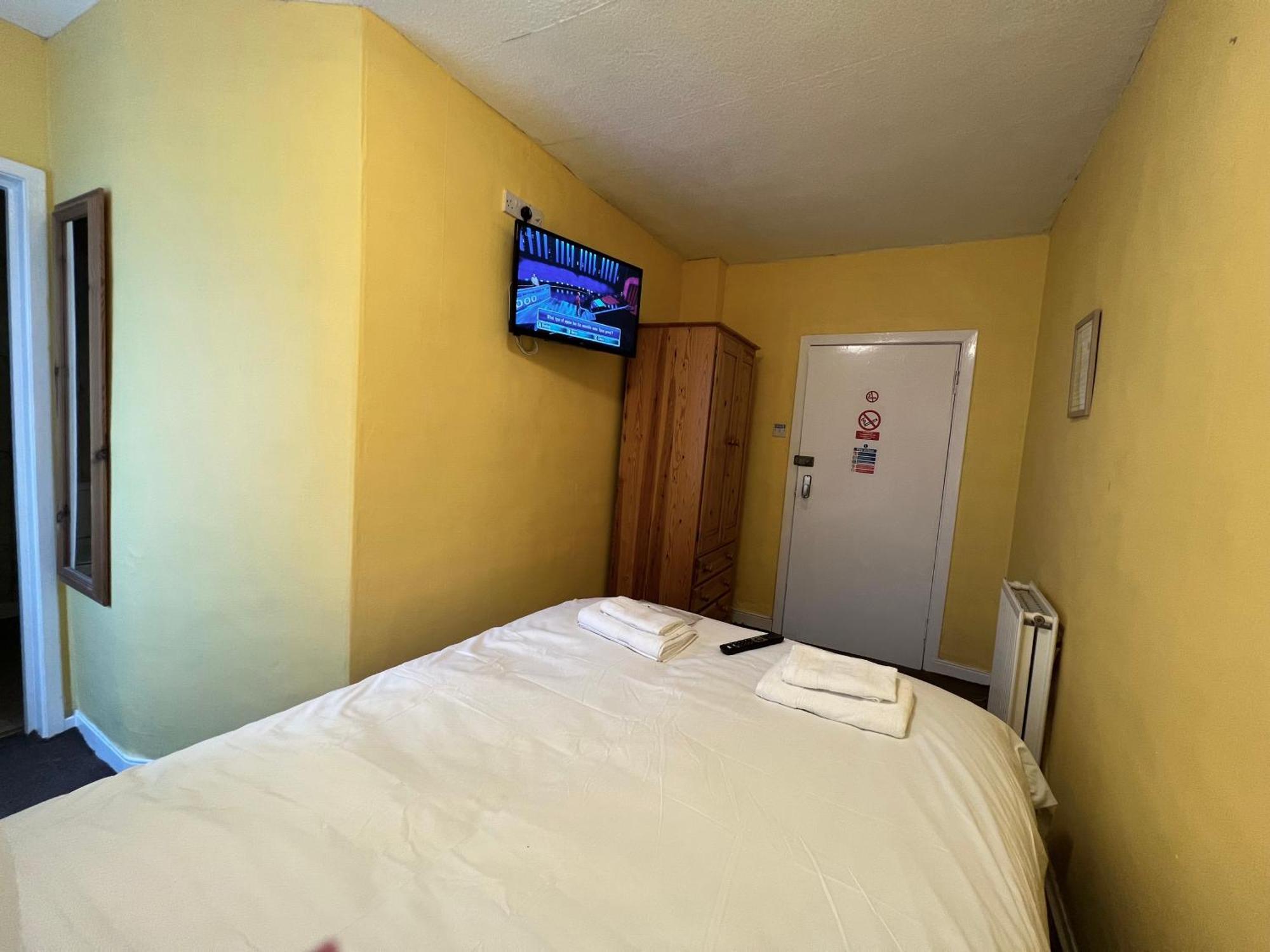 Self Check In Room Accommodation Only The Castle, Coldstream Eksteriør bilde