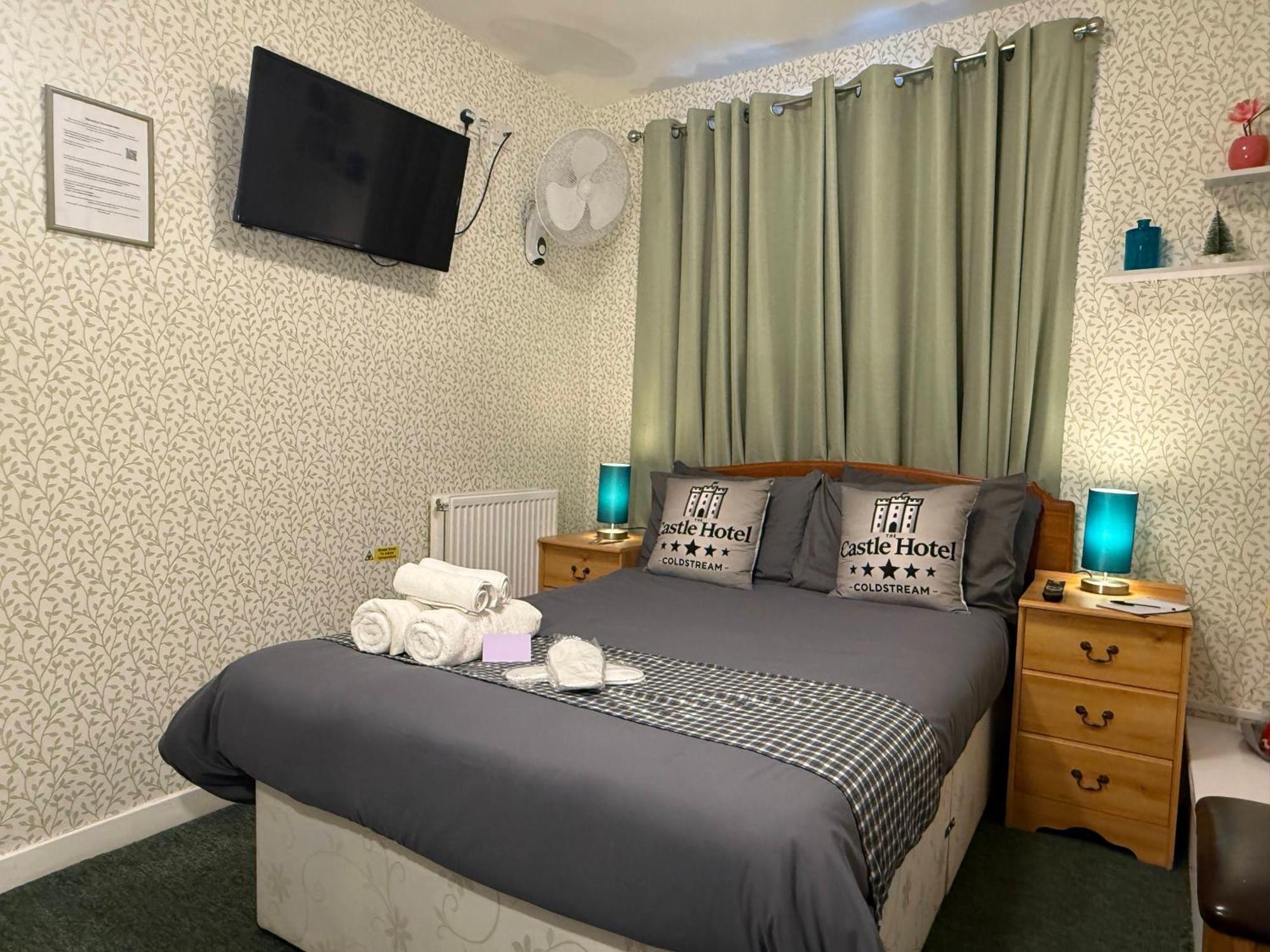 Self Check In Room Accommodation Only The Castle, Coldstream Eksteriør bilde
